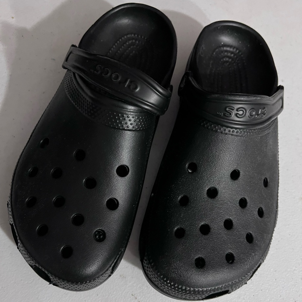New w/o tags Black Crocs Classic Clogs… SZ 9M 11W NEVER Worn